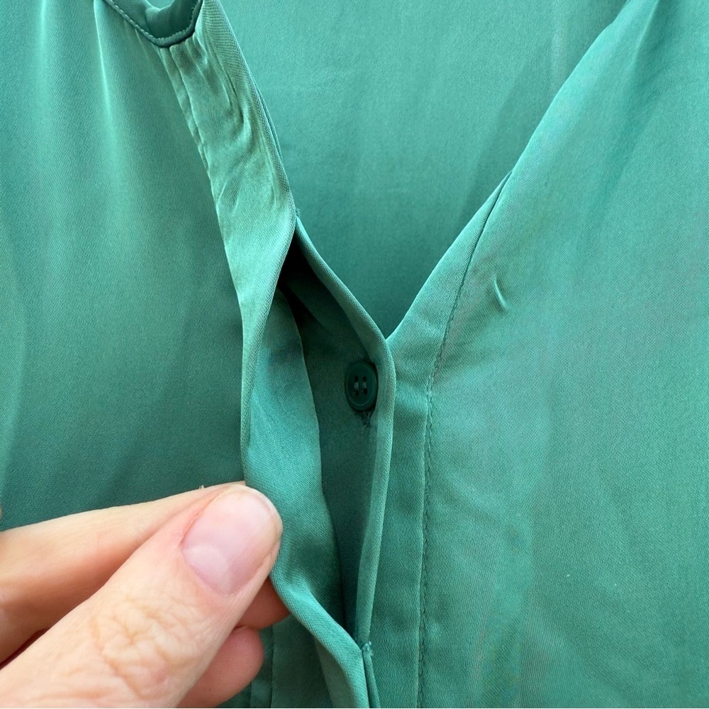 H&M Women’s Chic Green Satin Sleeveless Shirt Maxi Dress Size Medium - Picture 4 of 13